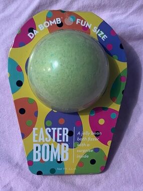 Da Bomb Fun Fize Easter Bath Bomb (Special Holiday Edition)